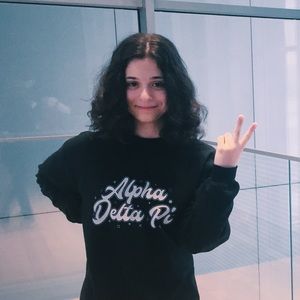 Meet your Posher, Elenaelena